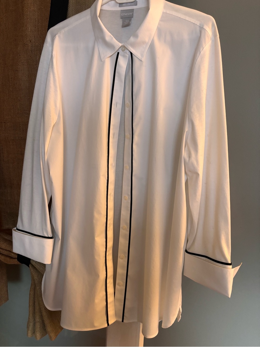 Chico's White Long-Sleeve Button-Up Shirt with Black Piping